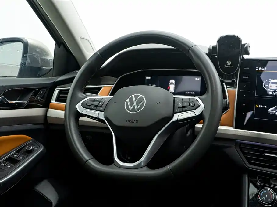 Bora 2023 200TSI DSG Smart Travel Edition купить на сайте DeffCars