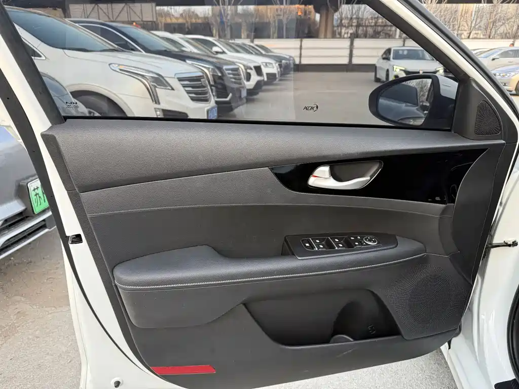 Kia K3 2021 1.5L CVT Youth Edition купить на сайте DeffCars