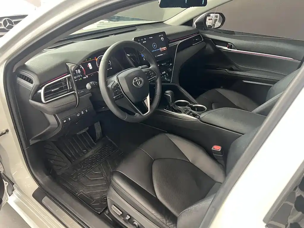 Camry 2021 2.5G Deluxe Edition купить на сайте DeffCars