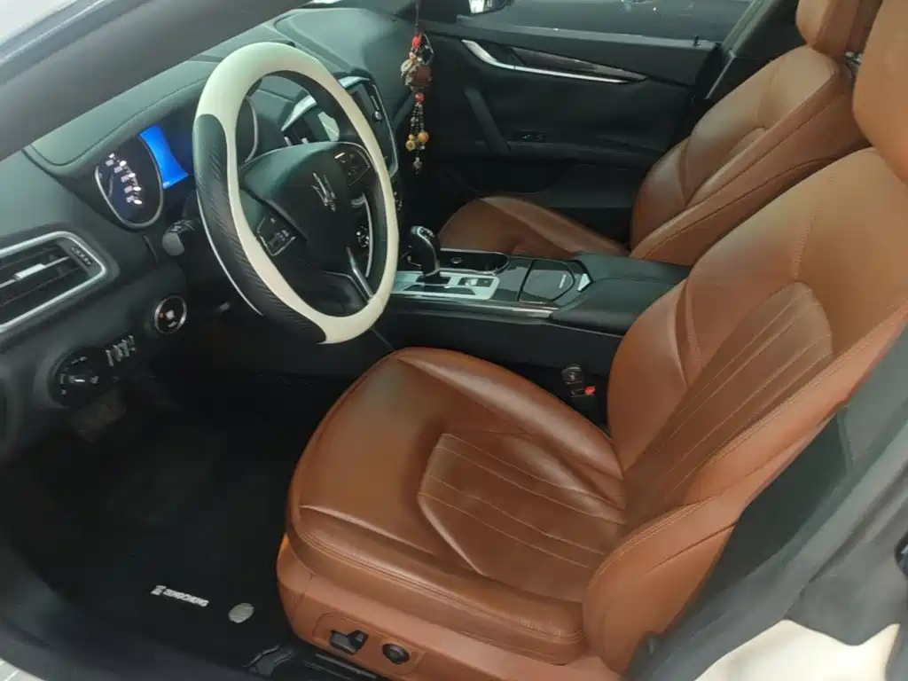 Ghibli 2014 3.0T Standard Edition купить на сайте DeffCars