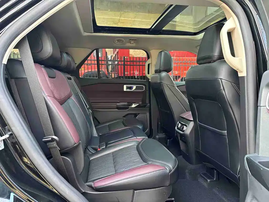 Explorer 2023 EcoBoost 285 four-wheel drive titanium version 7 seats купить на сайте DeffCars