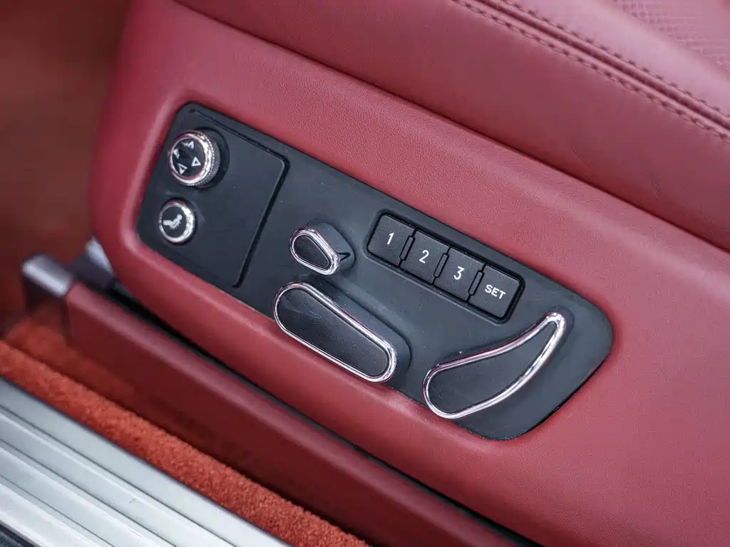 Continental 2017款 4.0T GT V8 敞篷版 купить на сайте DeffCars