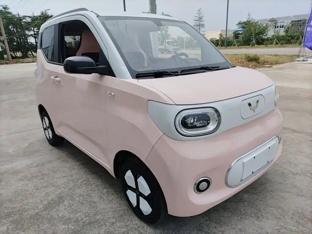 Hongguang MINIEV 2024 third generation 170km купить на сайте DeffCars
