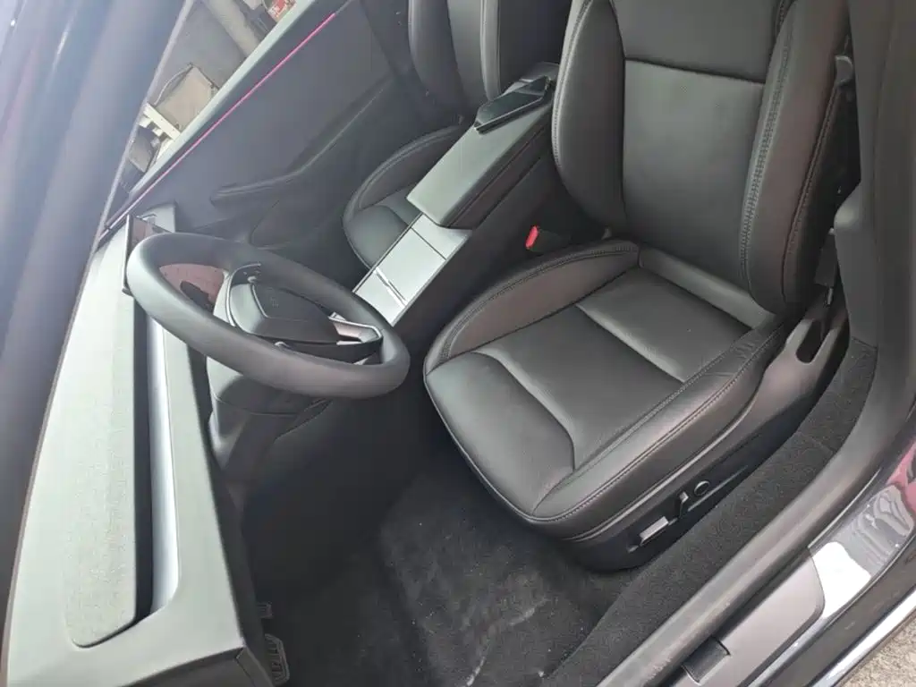 Model 3 2025 rear-wheel drive version купить на сайте DeffCars