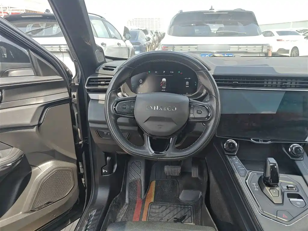 Lynk & Co 01 2023 1.5TD EM-F PM купить на сайте DeffCars