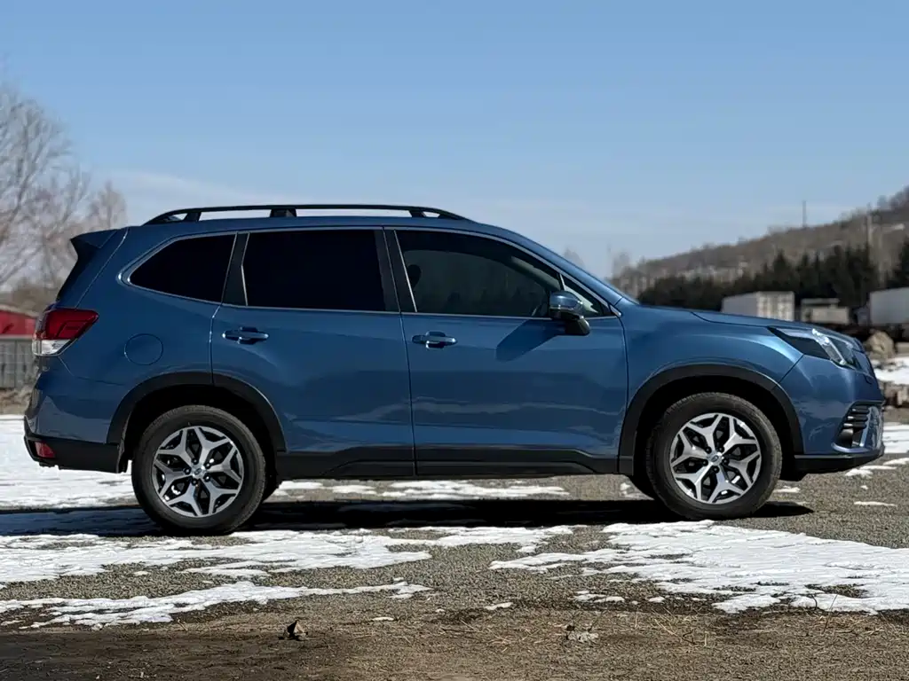 Forester 2022 2.0i AWD Deluxe Edition купить на сайте DeffCars