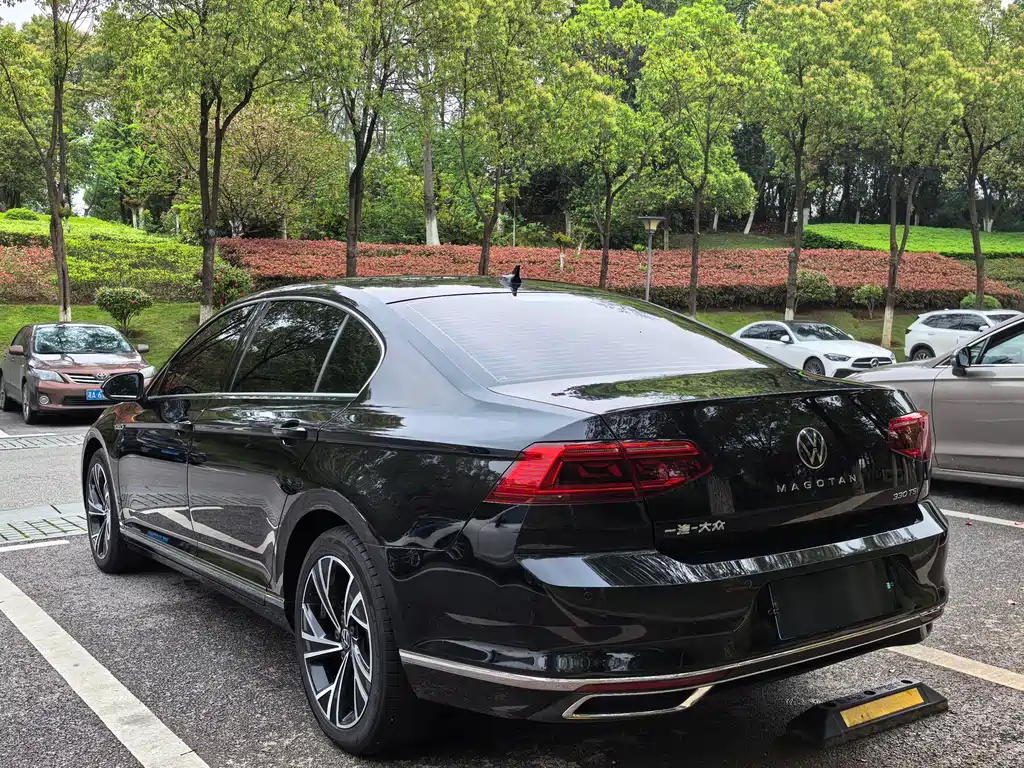 Magotan 2021 330TSI DSG 30th Anniversary Edition купить на сайте DeffCars