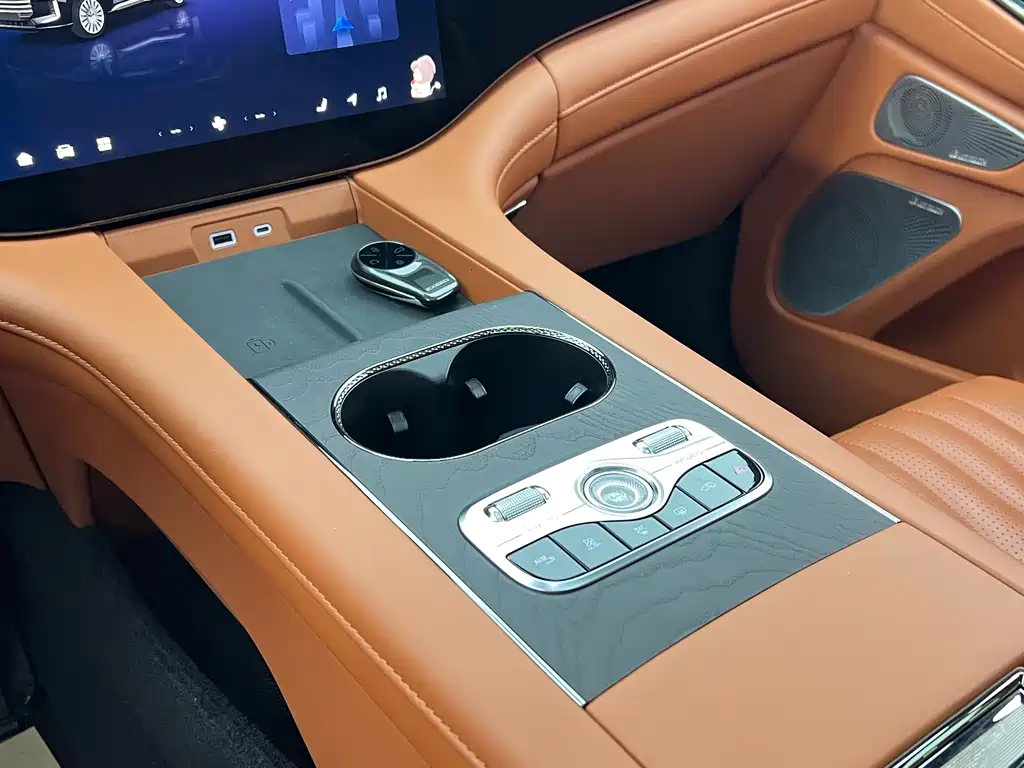 Xingtu Lanyue C-DM 2025 model 180 ultra-long battery life Ultra four-wheel drive 6 seats купить на сайте DeffCars