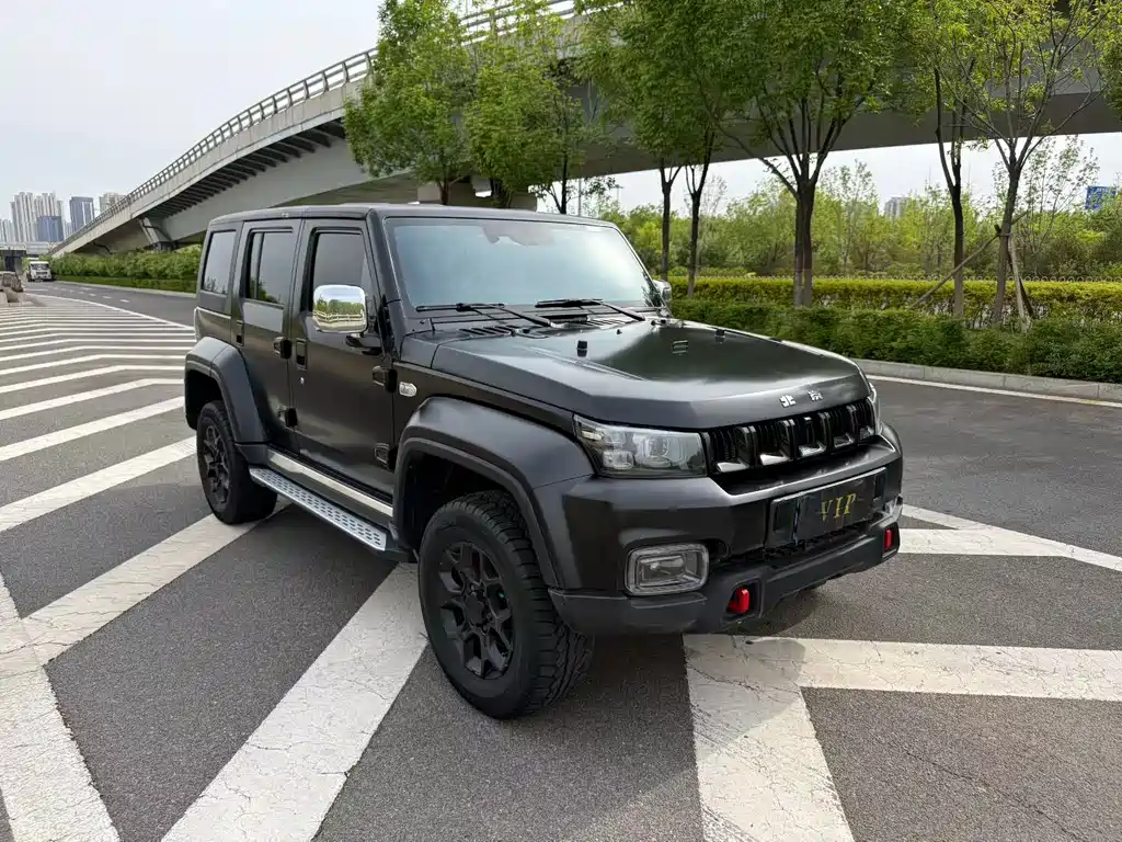 Beijing Off-Road BJ40 2023 2.0D Automatic Four-wheel Drive Blade Hero Edition Knight Type купить на сайте DeffCars