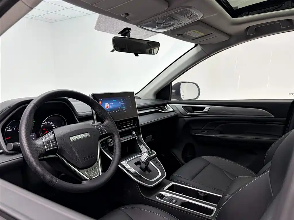 Haval M6 2021 PLUS 1.5T DCT luxury smart connected model купить на сайте DeffCars