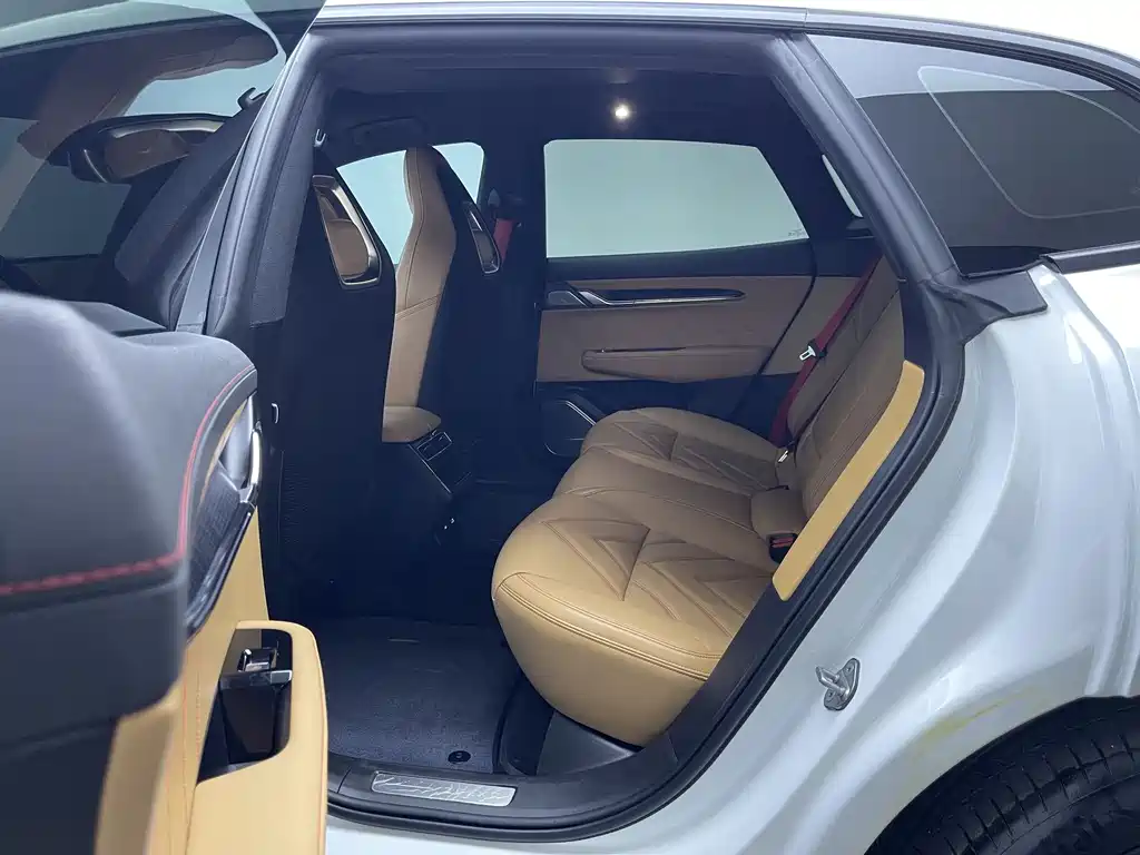 JiKrypton 001 2022 model long endurance dual motor WE version купить на сайте DeffCars