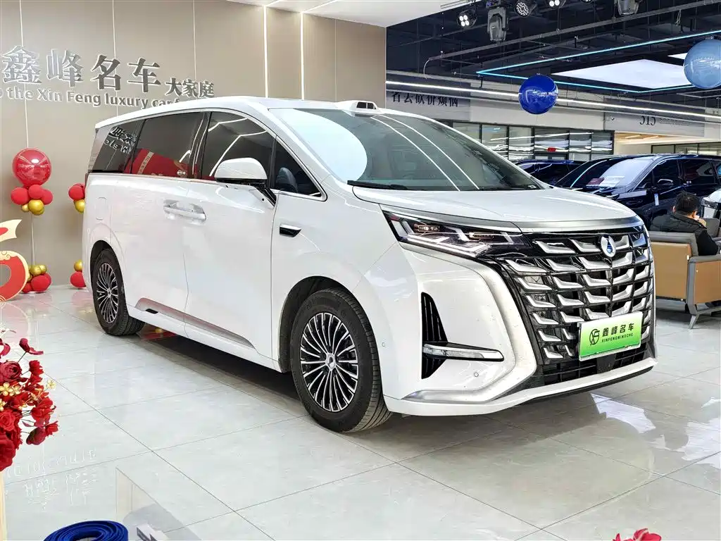 Denza D9 2025 DM-i smart driving version 1020 four-wheel drive exclusive model купить на сайте DeffCars