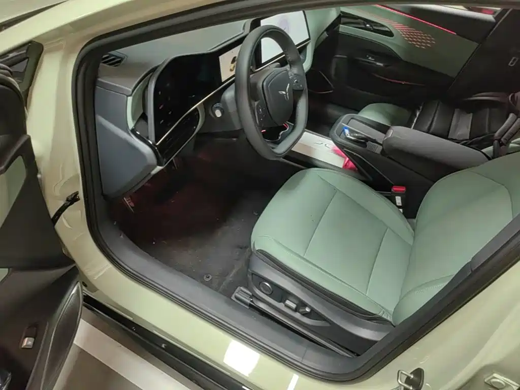 Red Flag Hongqi EH7 2025款 690 智选版 купить на сайте DeffCars
