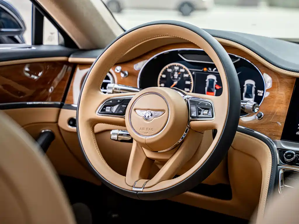 Flying Spur 2022 4.0T V8 Standard Edition купить на сайте DeffCars