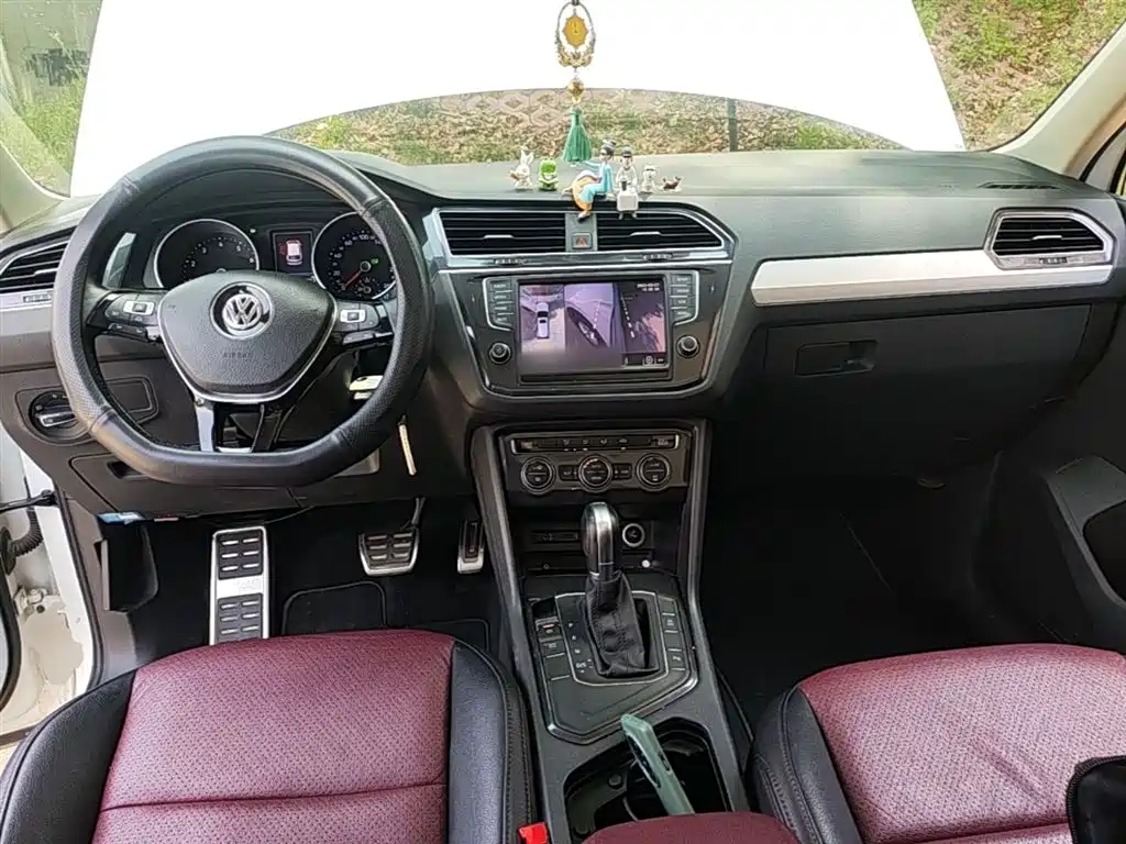 Tiguan 2017 280TSI two-wheel drive elite model купить на сайте DeffCars