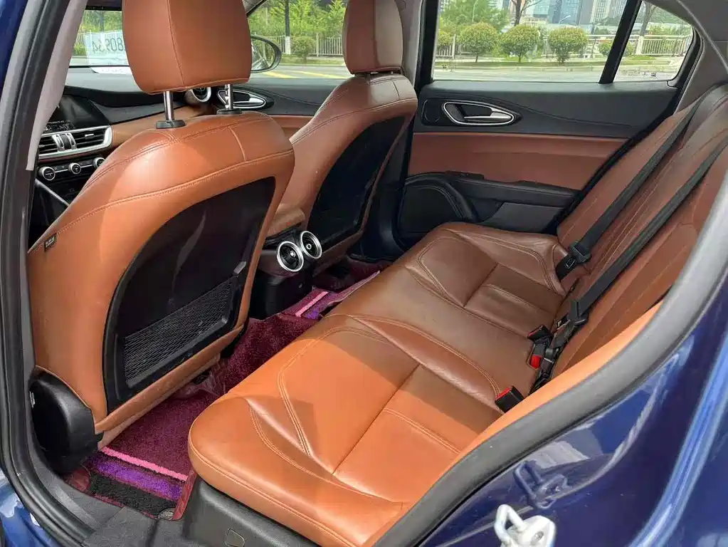 Giulia Juliet 2017 2.0T 200HP Elite Edition купить на сайте DeffCars