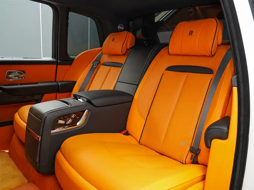 Cullinan 2024 four-seat version купить на сайте DeffCars