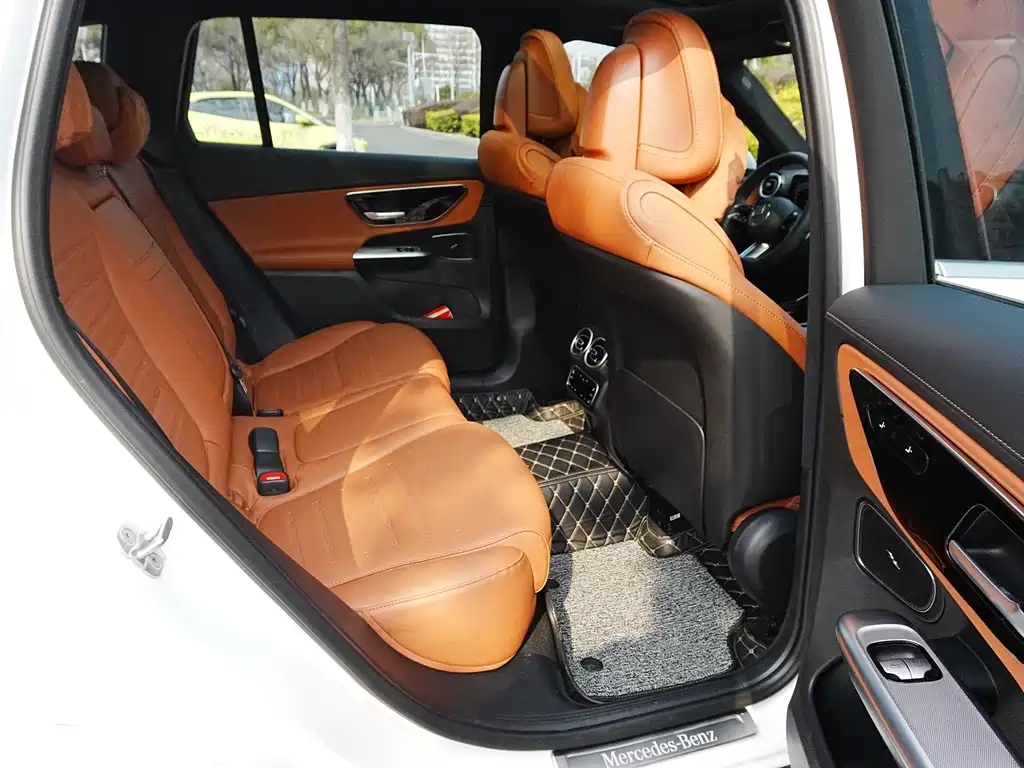 Mercedes-Benz GLC 2023 GLC 260 L 4MATIC luxury model 5 seats купить на сайте DeffCars