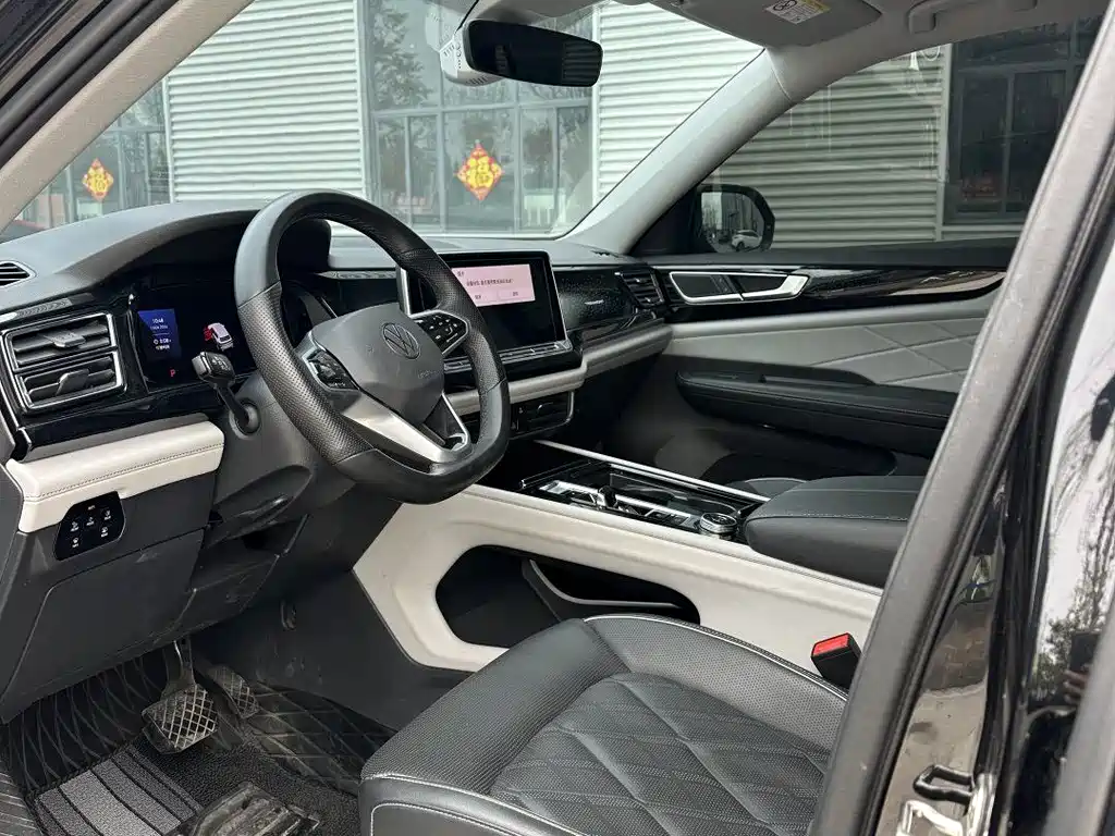 Touron 2024 380TSI four-wheel drive luxury version купить на сайте DeffCars