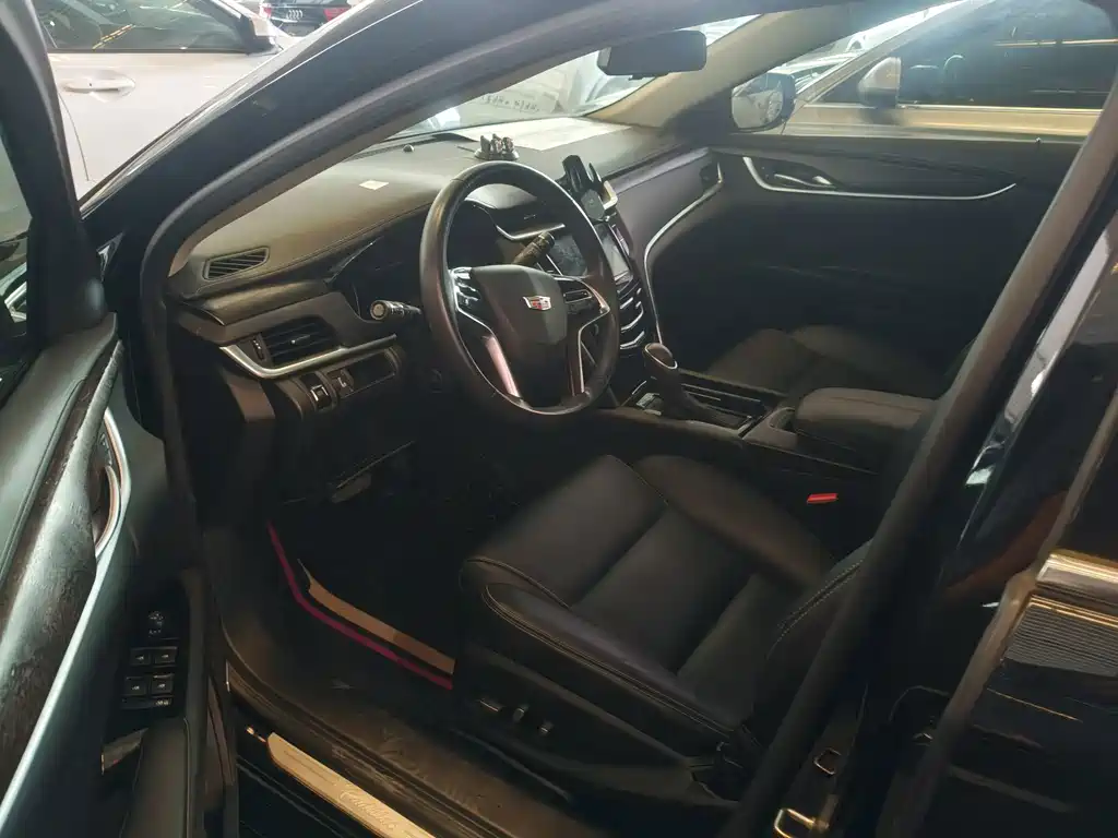Cadillac XTS 2018 28T Elite купить на сайте DeffCars