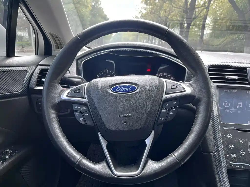 Mondeo 2013 2.0L GTDi200 Fashion Model купить на сайте DeffCars