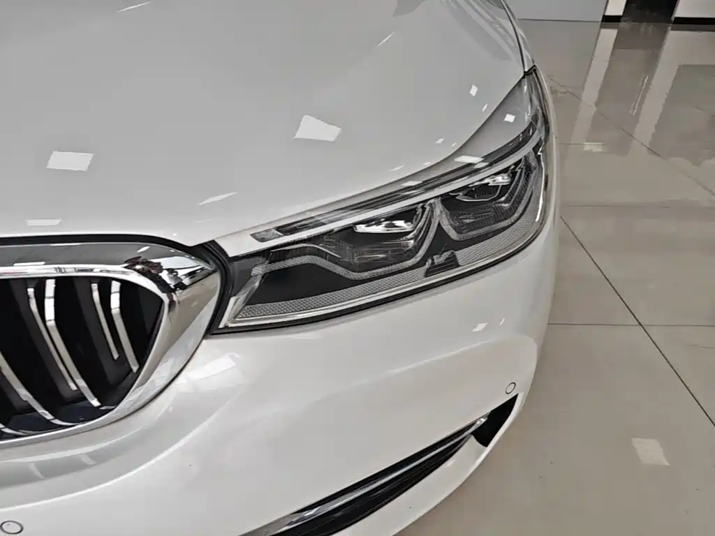 BMW 6 Series GT 2020 630i Luxury Design Package купить на сайте DeffCars