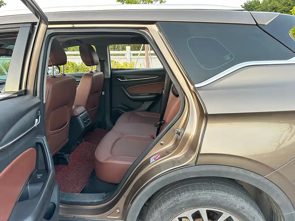 Zhonghua V6 2018 1.5T automatic premium model купить на сайте DeffCars