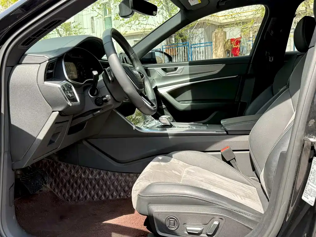 Audi A6L 2023 40 TFSI luxury and elegant model купить на сайте DeffCars
