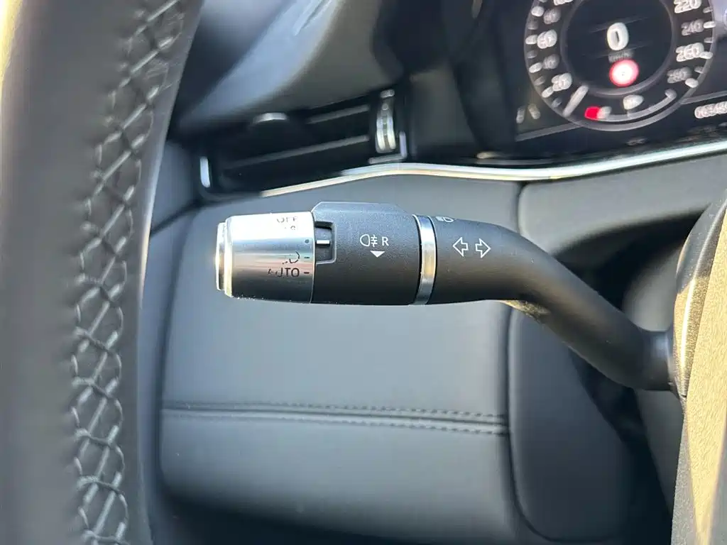 Range Rover Evoque 2020 249PS R-DYNAMIC SE Sports Technology Edition купить на сайте DeffCars