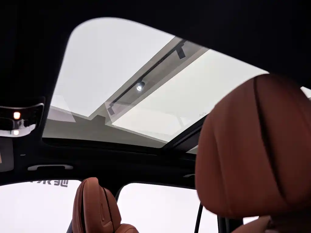 Mercedes-Benz GLC 2025 GLC 260 L 4MATIC luxury model купить на сайте DeffCars