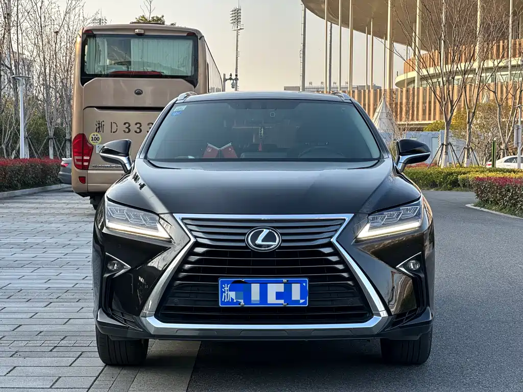 Lexus RX 2016 300 four-wheel drive elegant version National V купить на сайте DeffCars
