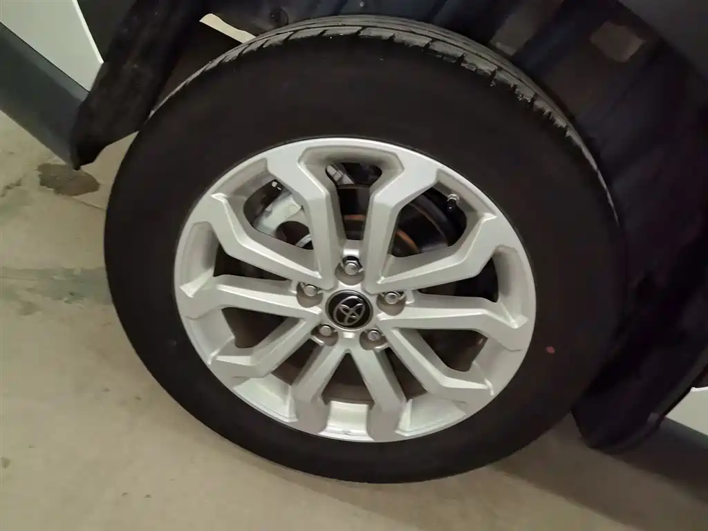 Fenglanda 2023 2.0L CVT leading version купить на сайте DeffCars