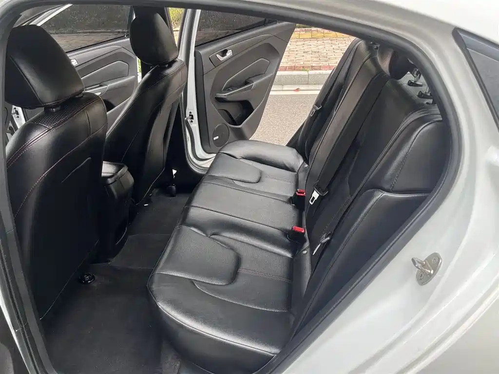 Arrizo 5 2016 1.5L CVT Leading Edition купить на сайте DeffCars