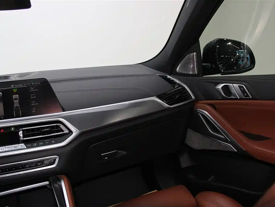BMW X6 2022 facelift xDrive30i M sports package купить на сайте DeffCars