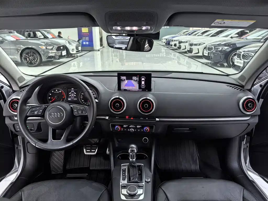Audi A3 2018 30th Anniversary Limousine 40 TFSI Fashion Model купить на сайте DeffCars