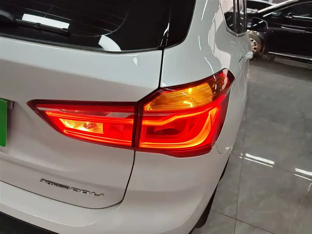 BMW X1 2019 xDrive20Li Exclusive Model купить на сайте DeffCars