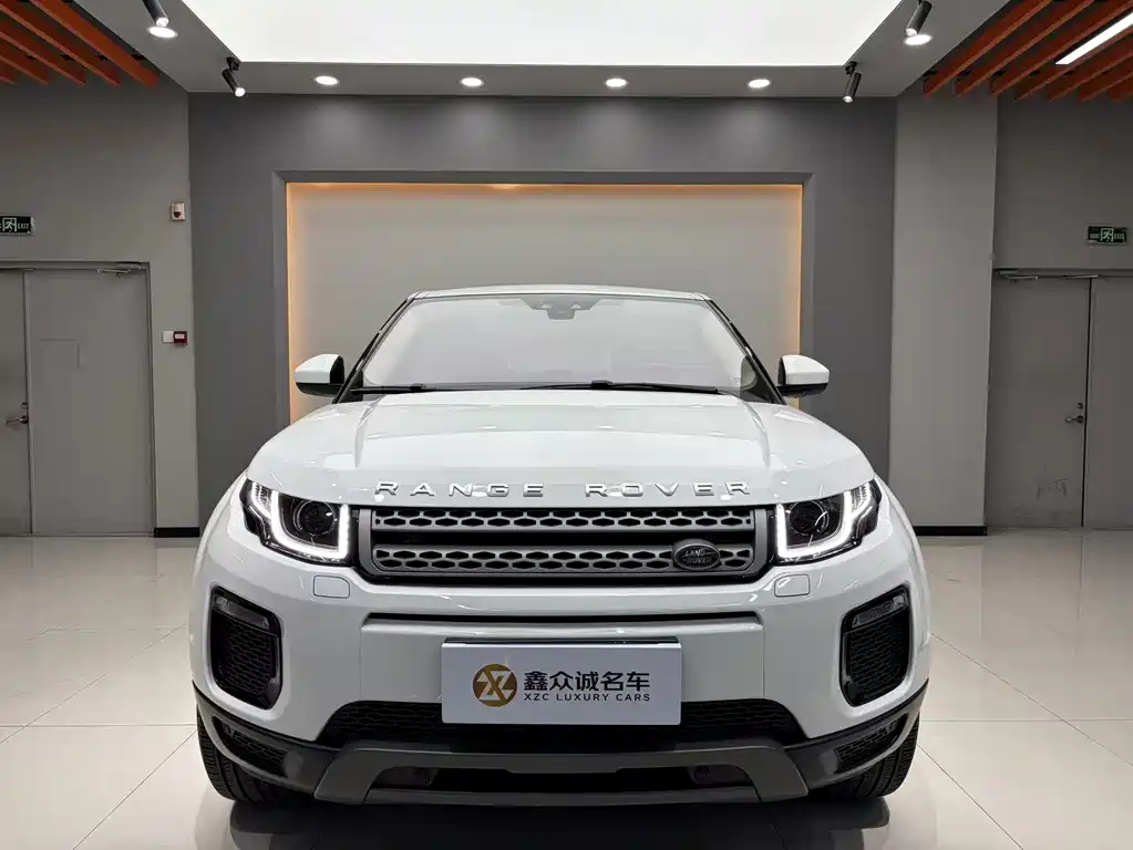 Range Rover Evoque 2018 240PS PURE Fashion Edition купить на сайте DeffCars