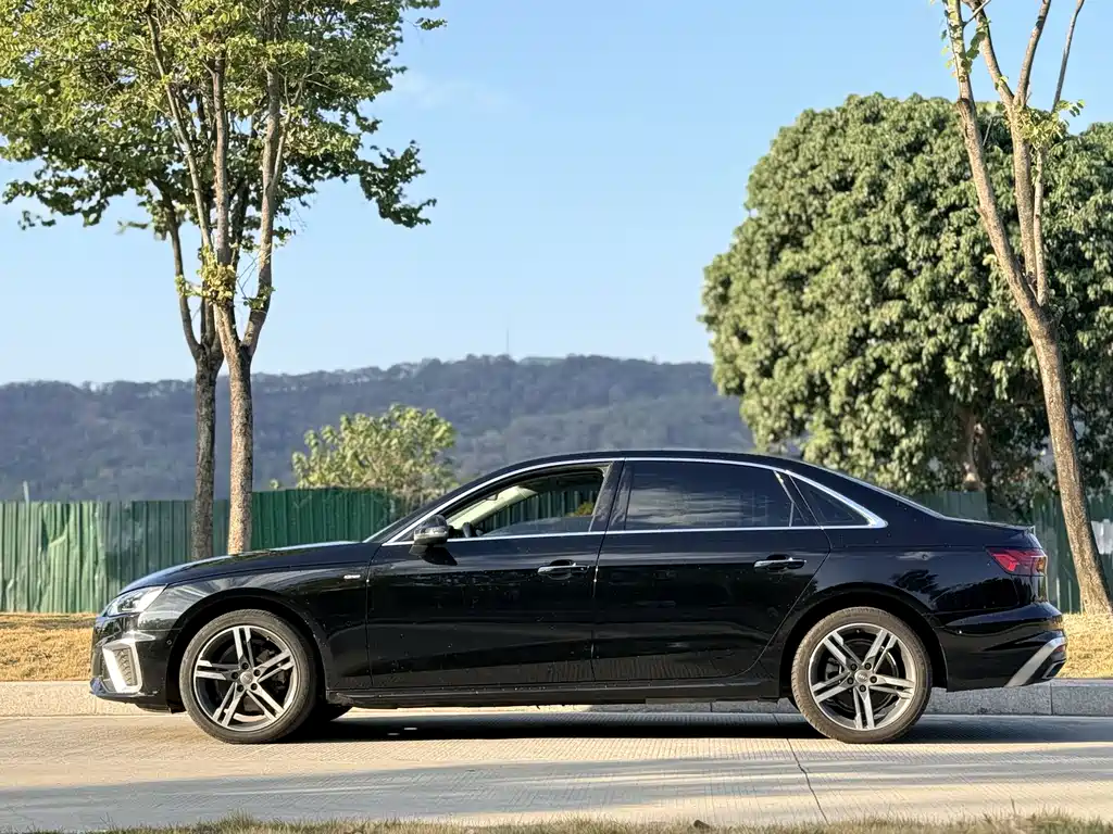Audi A4L 2020 40 TFSI luxury and dynamic model купить на сайте DeffCars