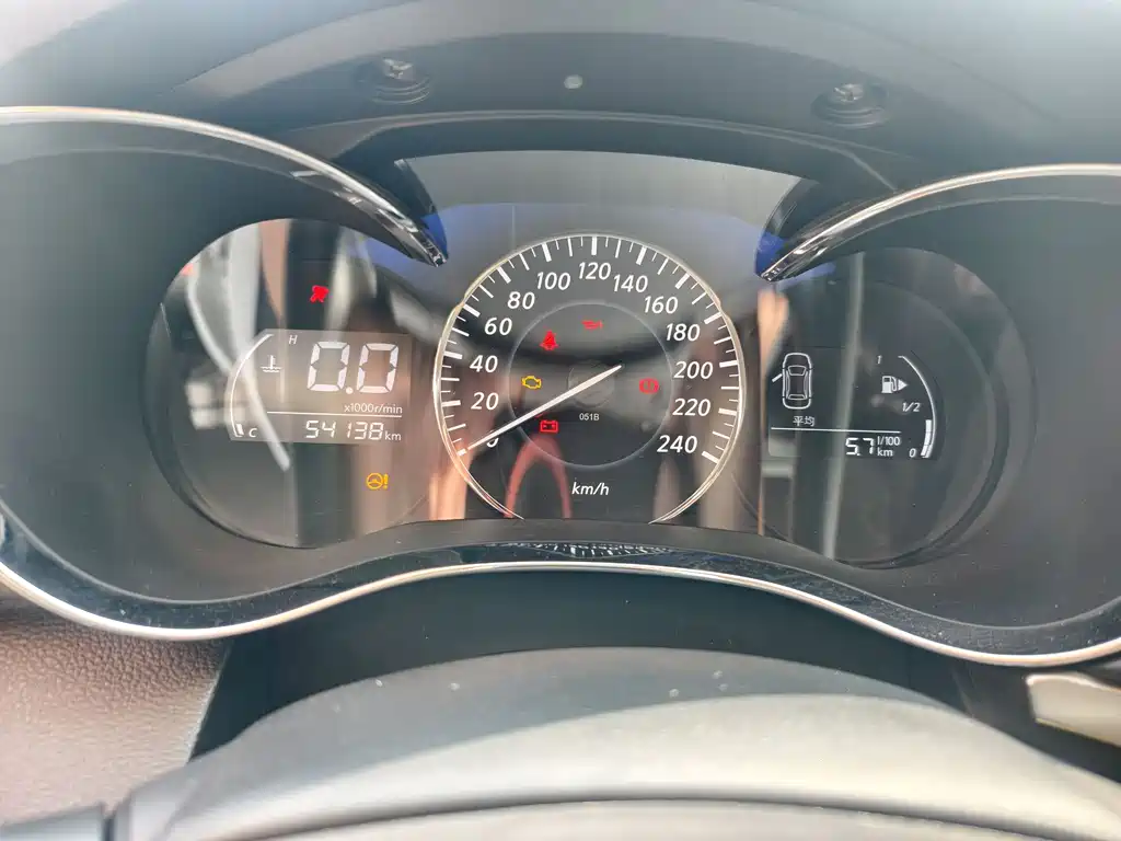 Venucia D60 2020 1.6L Entry Manual Comfort Edition купить на сайте DeffCars