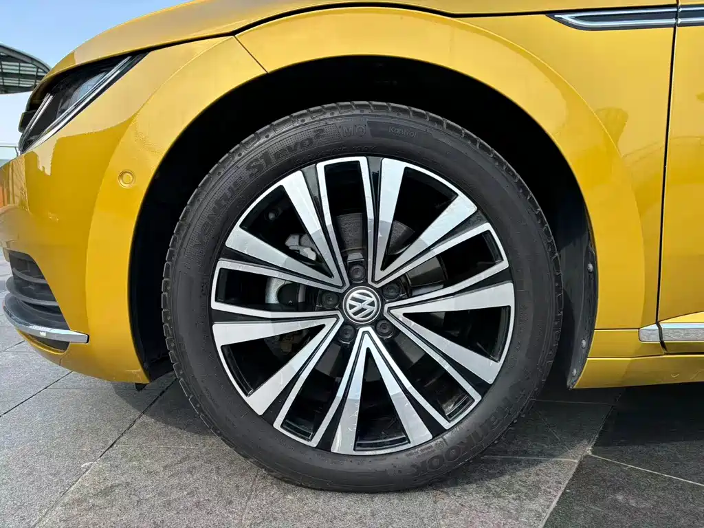 FAW-Volkswagen CC 2020 330TSI Charming Edition National VI купить на сайте DeffCars