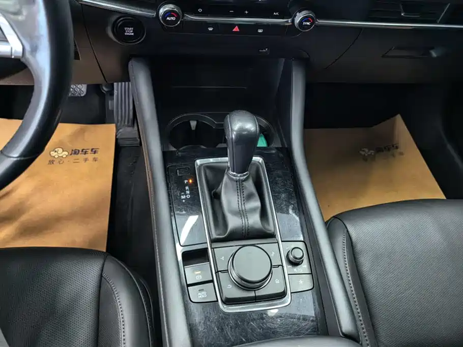 Mazda3 Angkesela 2021 2.0L Automatic Premium Edition купить на сайте DeffCars