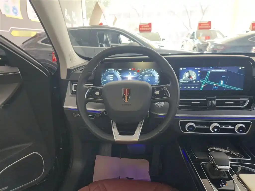 Hongqi HS5 2023 2.0T Qixiang Pro version купить на сайте DeffCars
