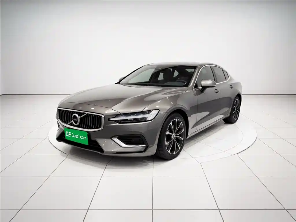Volvo S60 2022 B4 Zhiyi Luxury Edition купить на сайте DeffCars