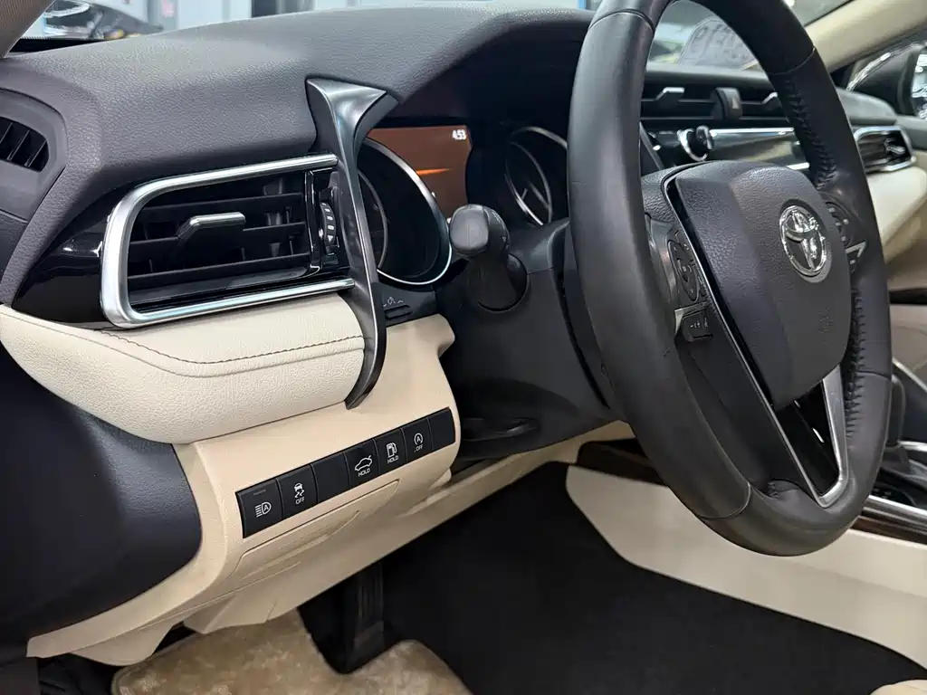 Camry 2019 2.0G Deluxe Edition National V купить на сайте DeffCars