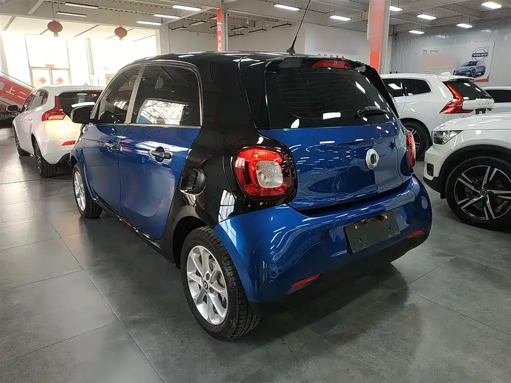smart forfour 2016 1.0L 52kW smart version купить на сайте DeffCars