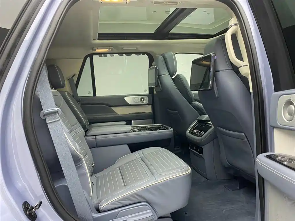 Navigator 2020 3.5T President Series купить на сайте DeffCars