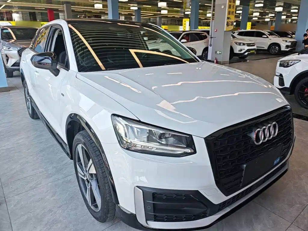 Audi Q2L 2020 35 TFSI fashionable and dynamic купить на сайте DeffCars