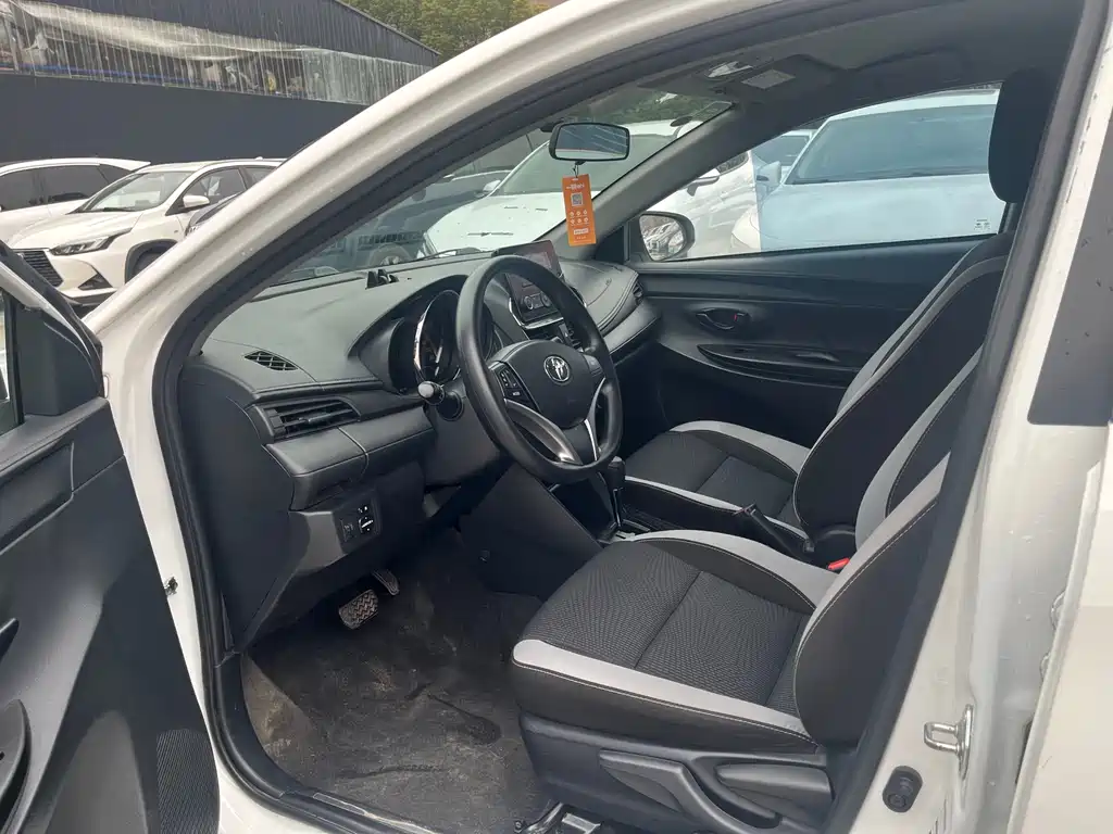 YARiS L Zhixuan 2022 model Zhixuan X 1.5L CVT leading PLUS version купить на сайте DeffCars