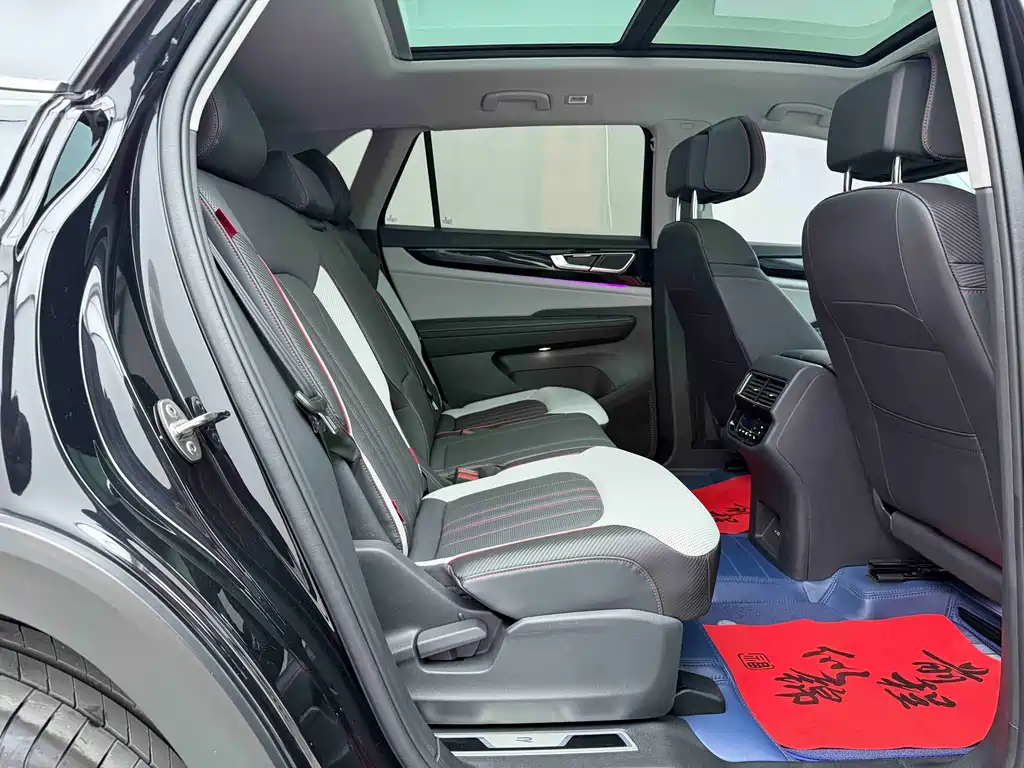 Touron 2024 Touron X 380TSI four-wheel drive luxury version купить на сайте DeffCars