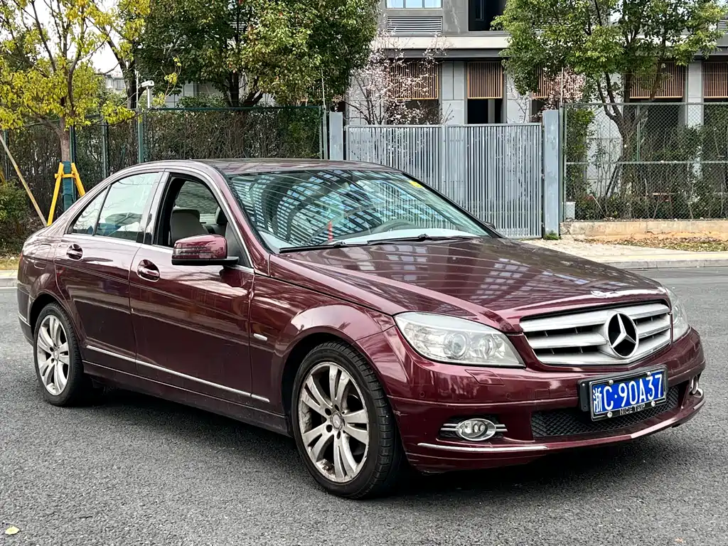 Mercedes-Benz C-Class 2010 C 200K Fashion Model купить на сайте DeffCars